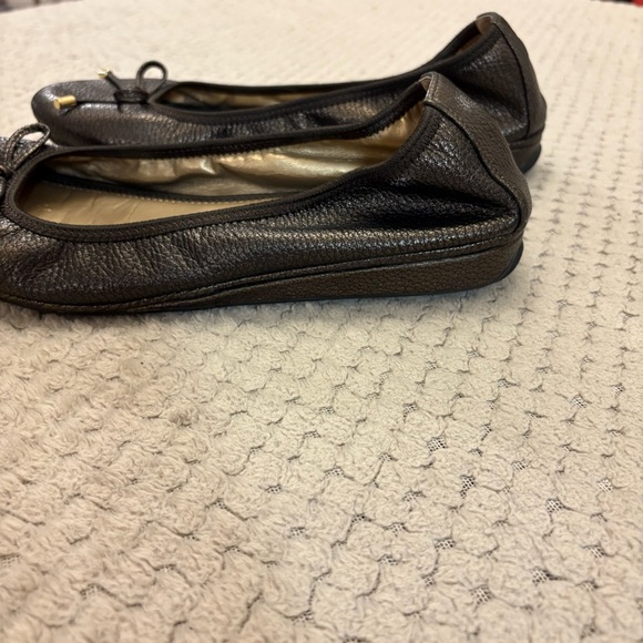 Me Too Lilo Brown Textured Bow Tie Leather Wedge Flats 10 - Picture 3 of 12